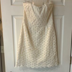 Elegant Creamy White Strapless Dress